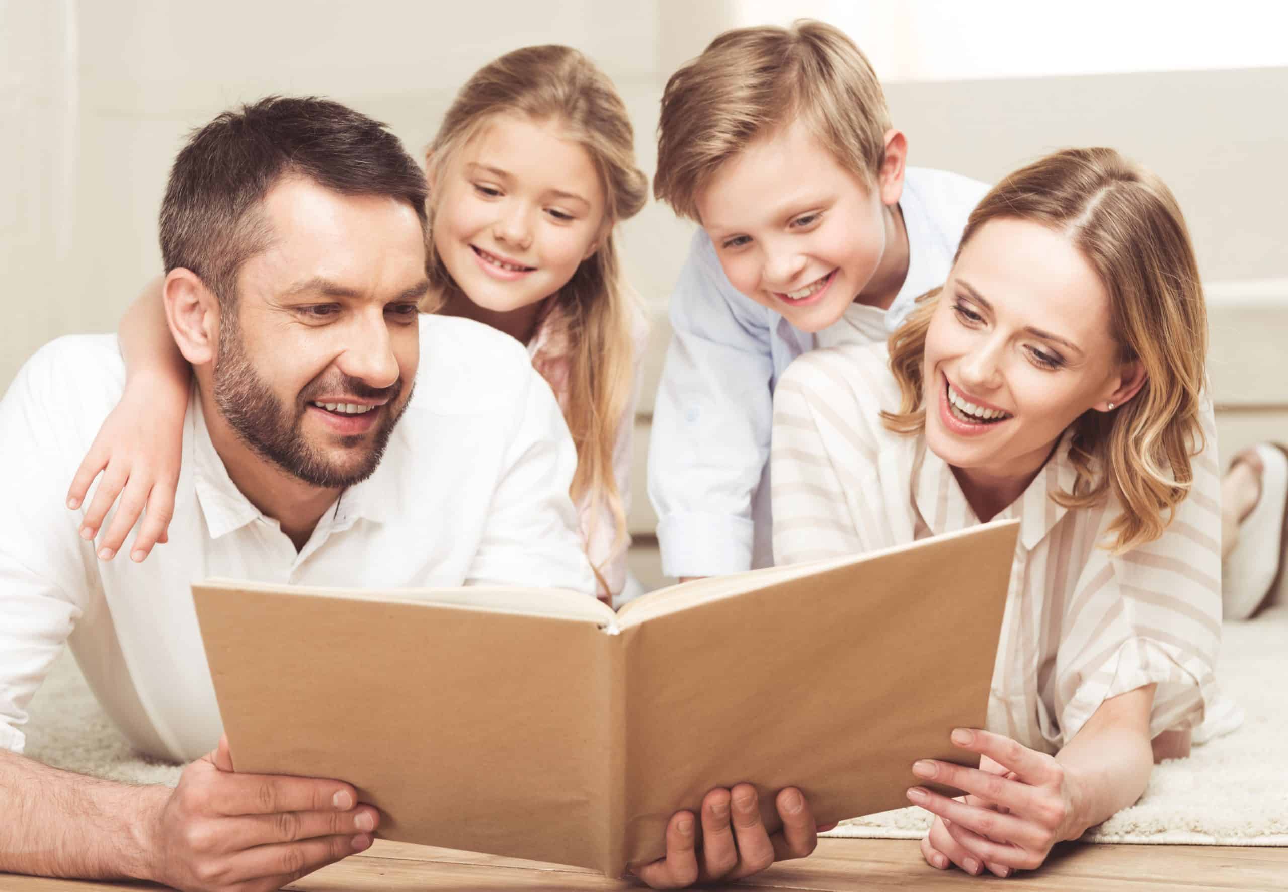 تنظیم درست احساسات و به کار بردن صحیح راهکارهای عقلانی در موفقیت یک خانواده نقشی تعیینکننده دارد.