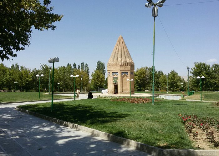 ریشهها و تاریخ فرهنگی استان جزء لاینفک هویت ایران است