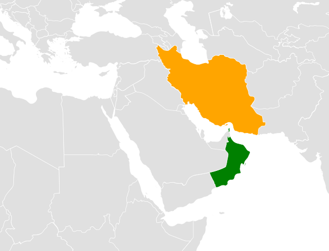 موقعیت استراتژیک عمان به عنوان یک قطب دریایی در دریای عرب نقش بسزایی در اتصال ایران و شبه قاره هند داشت.