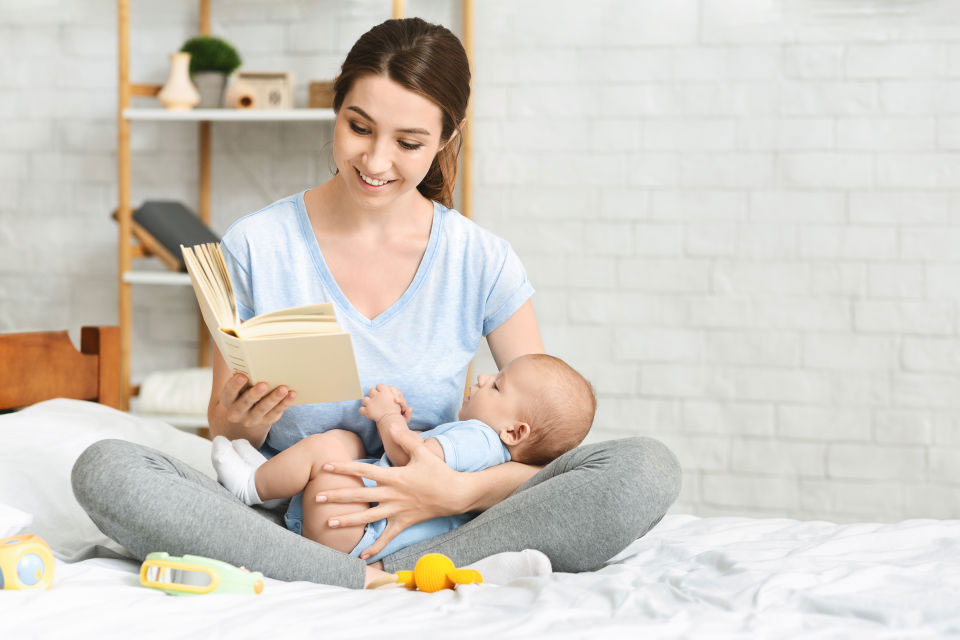 نگاهی به کتاب کودک آزاری و بی توجهی به حقوق کودکان
